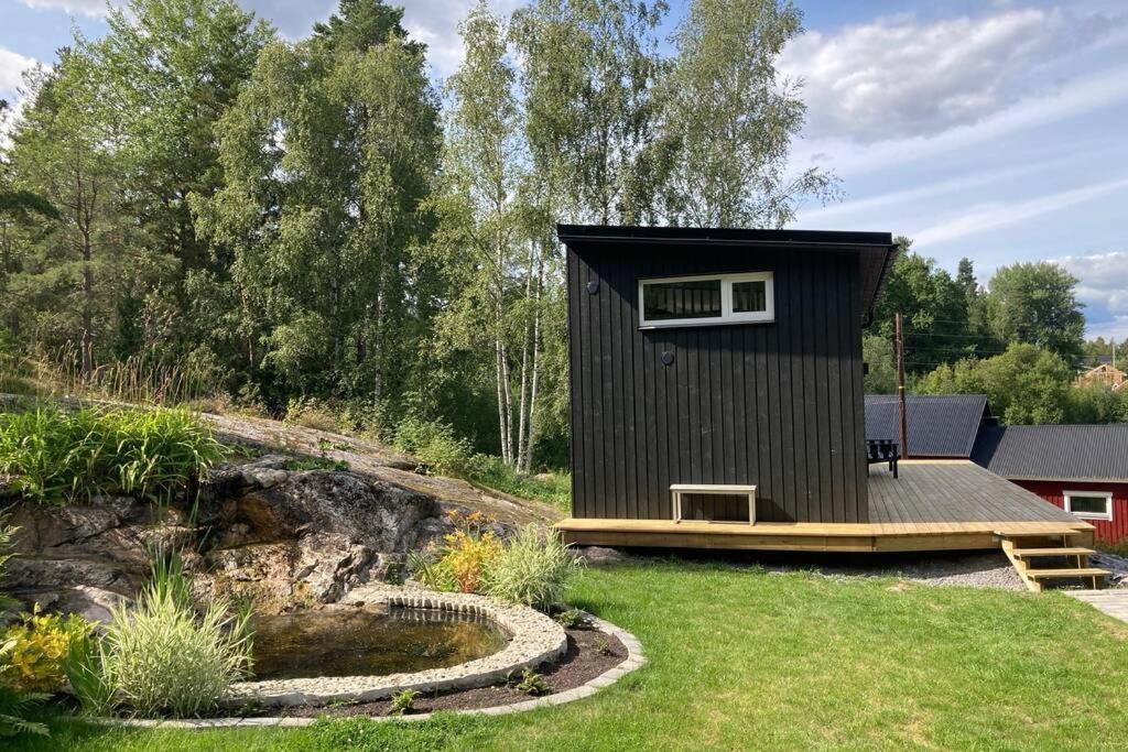 Cabin In The Woods, Close To Lake Maelaren Eskilstuna Exterior photo